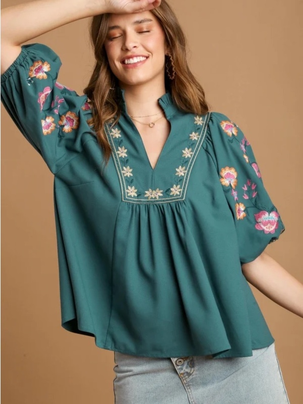 Umgee Abagail Hunter Green V Neck Embroidered Balloon Short Sleeve Top